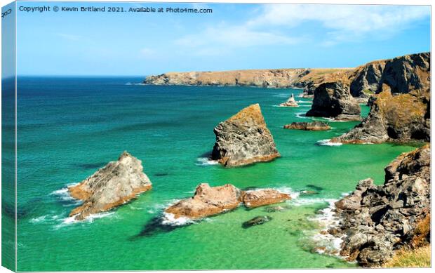 bedruthan steps cornwall Canvas Print by Kevin Britland