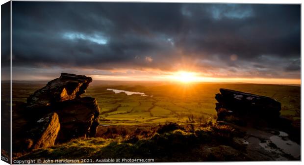 Sunset view from the Roaches. Canvas Print by John Henderson