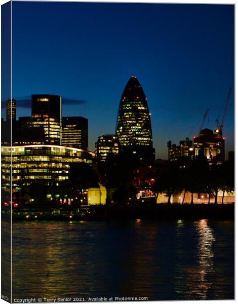 30 St Mary Axe, informally known as The Gherkin, i Canvas Print by Terry Senior