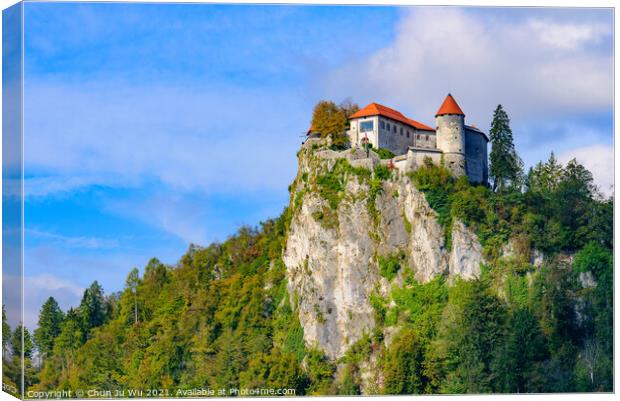 Bled Castle, a medieval castle at Lake Bled in Slovenia Canvas Print by Chun Ju Wu