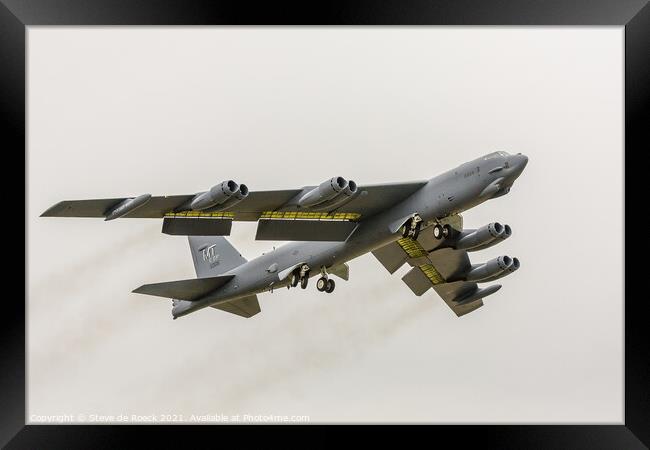 B52 Gets Airborne On A Grey Day. Framed Print by Steve de Roeck