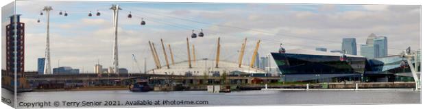 Panorama of The Emirates Air Line cable car link a Canvas Print by Terry Senior