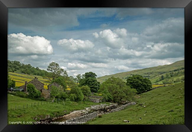 Green valley in Yorkshire Dales Framed Print by JUDI LION
