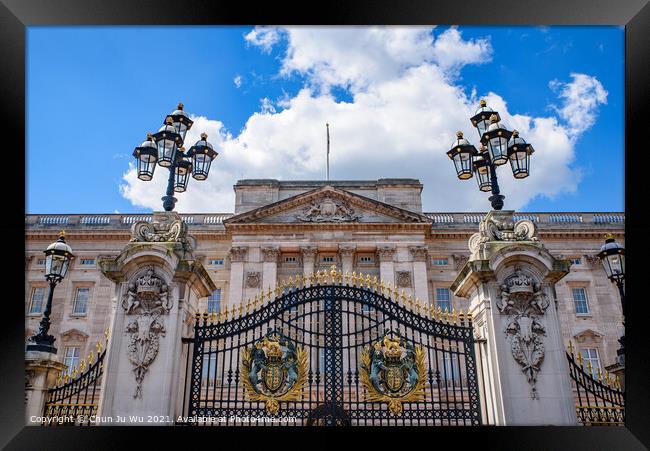 Buckingham Palace, the residence and administrative headquarters of the monarch of the United Kingdom in London Framed Print by Chun Ju Wu
