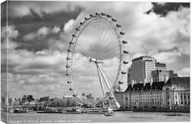 London Eye (black & white) Canvas Print by Chun Ju Wu
