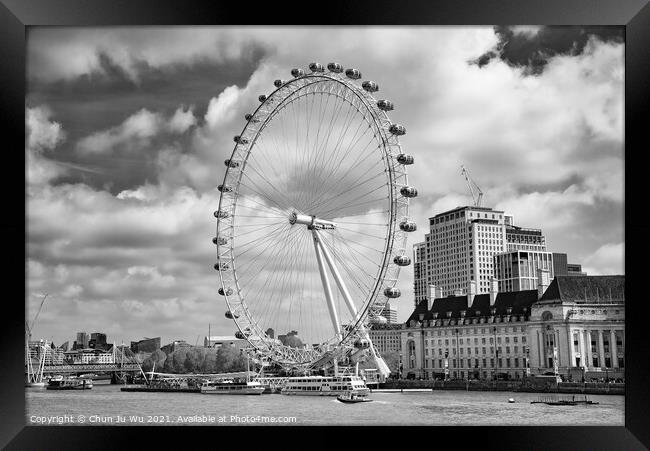 London Eye (black & white) Framed Print by Chun Ju Wu
