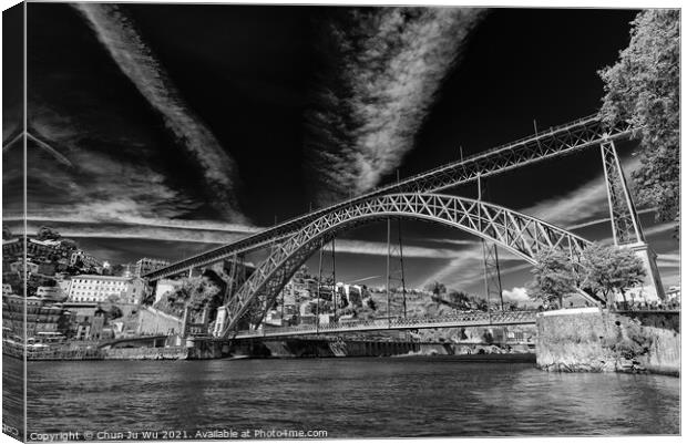 Dom Luis I Bridge in Porto, Portugal (black & white) Canvas Print by Chun Ju Wu