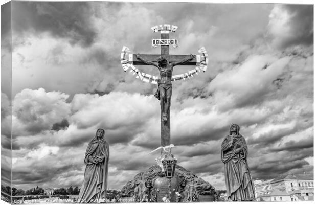 The statue Crucifix and Calvary in Prague (black & white) Canvas Print by Chun Ju Wu