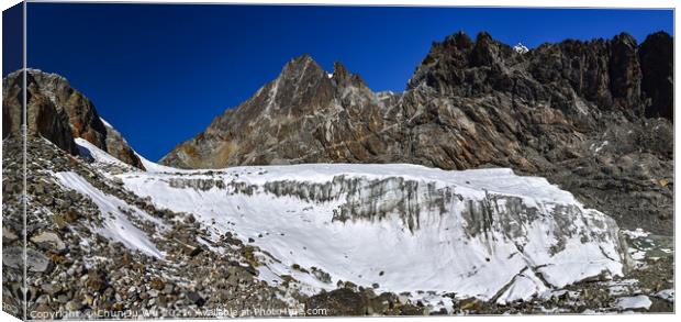 Glacier at Himalayas mountain range in Nepal Canvas Print by Chun Ju Wu