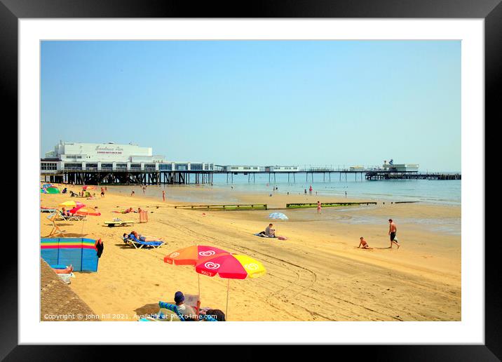 Sandown pier and beach on the Isle of Wight. Framed Mounted Print by john hill
