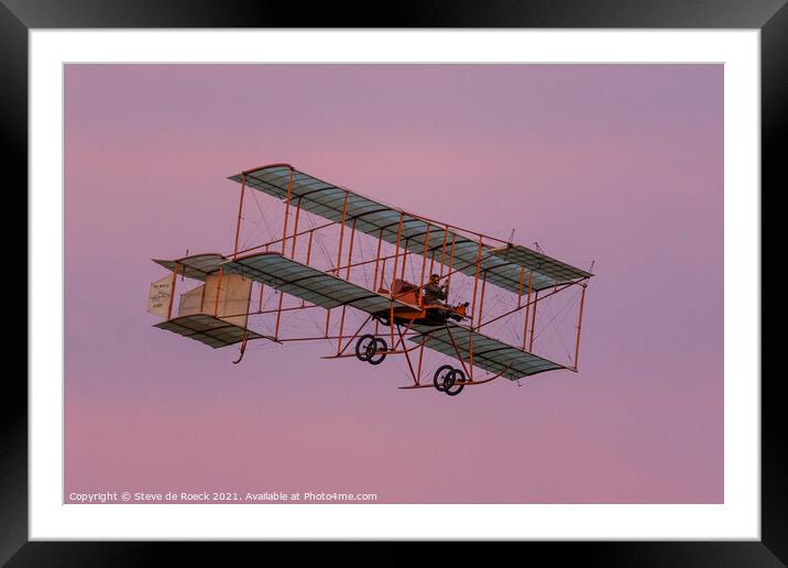 Bristol Boxkite At Sunset. Framed Mounted Print by Steve de Roeck