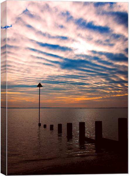Unusual evening cloud formation at Westcliff on Sea, Essex, UK. Canvas Print by Peter Bolton