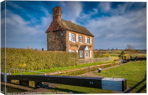 The Lock Keeper's Cottage Canvas Print by Viv Thompson