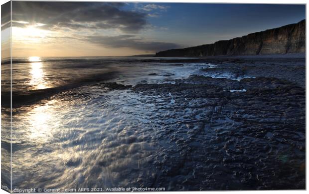 Sunset at Nash Point, Glamorgan Heritage Coast, South Wales Canvas Print by Geraint Tellem ARPS