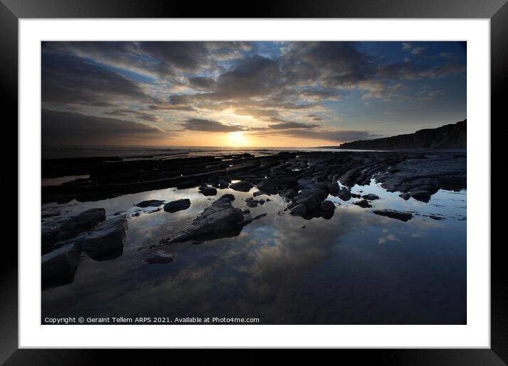 Sunset at Nash Point, Glamorgan Heritage Coast, South Wales Framed Mounted Print by Geraint Tellem ARPS