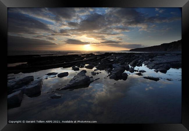 Sunset at Nash Point, Glamorgan Heritage Coast, South Wales Framed Print by Geraint Tellem ARPS
