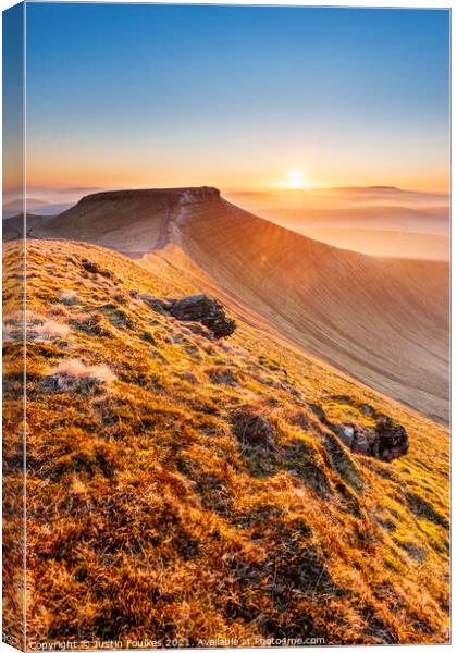 Sunset over Corn Du, from Pen Y Fan, Brecon Beacon Canvas Print by Justin Foulkes
