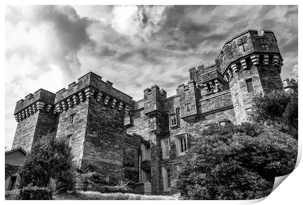 Wray castle Print by Kevin Elias