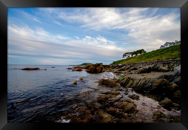 Hannafore shoreline Framed Print by Oxon Images