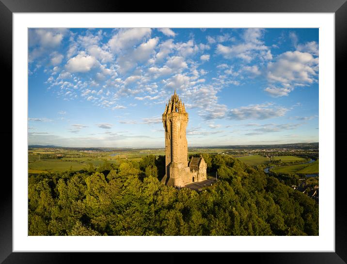 Wallace Monument. Framed Mounted Print by Tommy Dickson
