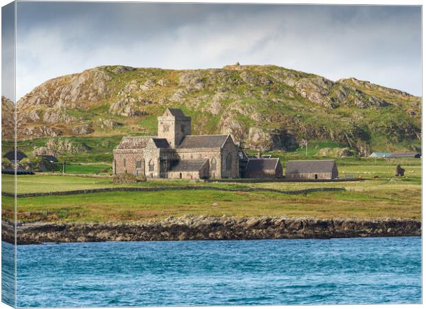 Iona Abbey, Iona, Scotland. Canvas Print by Tommy Dickson