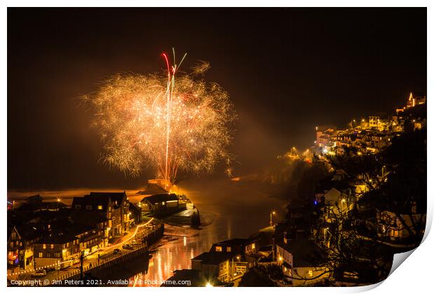 Looe Fireworks from the Banjo pier in the night sky Print by Jim Peters