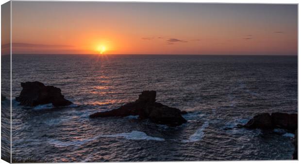 Golden Sunset over Tintagel Canvas Print by Wendy Williams CPAGB