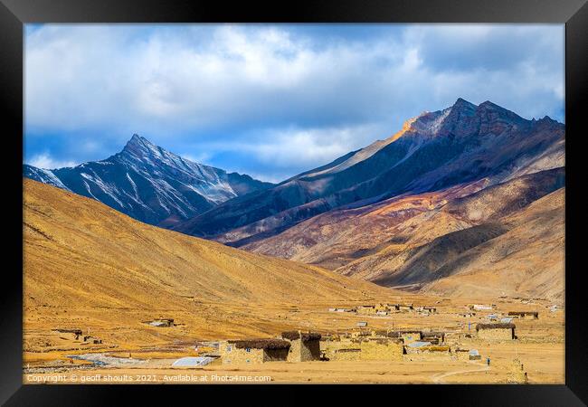Dolpo Framed Print by geoff shoults