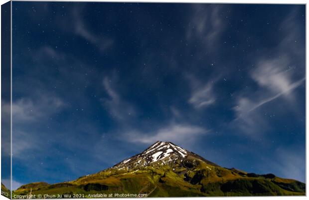 Night view of Mount Taranaki in New Plymouth, New Zealand Canvas Print by Chun Ju Wu