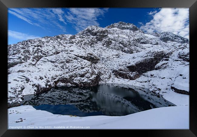 A lake in the snow mountains in Fiordland National Park, New Zealand Framed Print by Chun Ju Wu