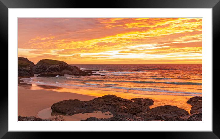 Golden sunset at Treyarnon Bay, North Cornwall  Framed Mounted Print by Frank Farrell