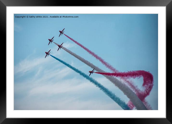 Red arrows in a cornish sky,smoke trails, red,whit Framed Mounted Print by kathy white