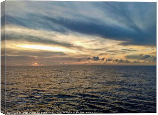 sunset in south china sea a cloudy sky Canvas Print by Anish Punchayil Sukumaran