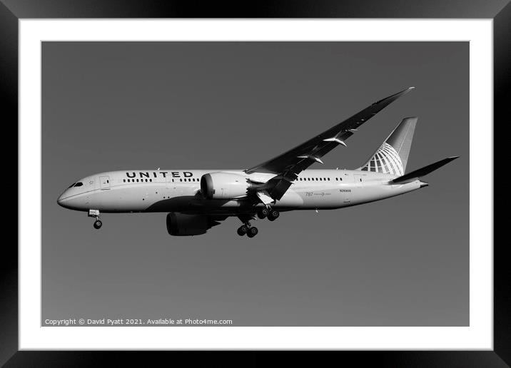 United Airlines Boeing 787-8                Framed Mounted Print by David Pyatt