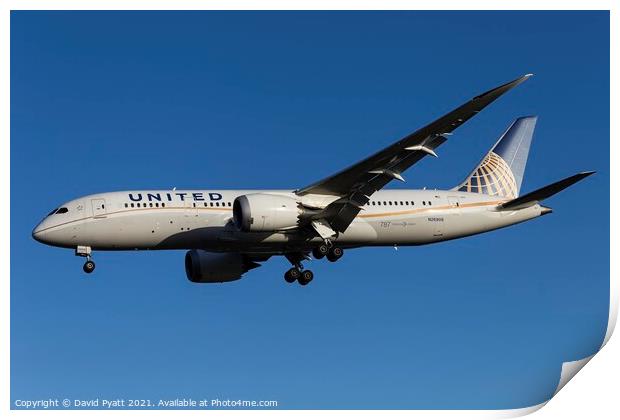 United Airlines Boeing 787-8         Print by David Pyatt