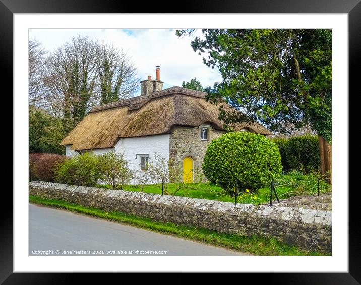 Thatched Cottage  Framed Mounted Print by Jane Metters