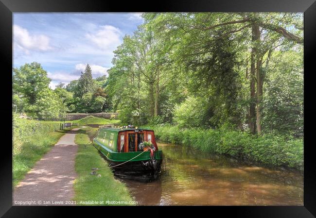Narrowboat On The Brecon Canal Framed Print by Ian Lewis
