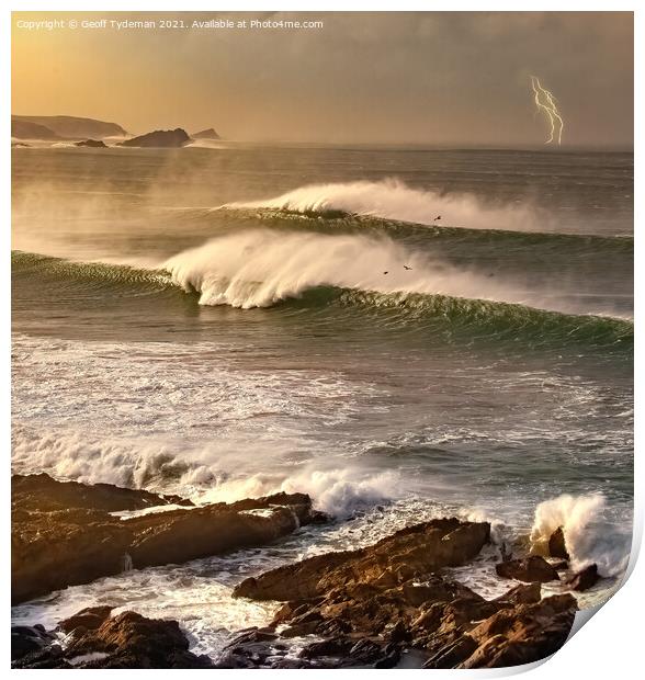 Waves at Fistral Beach Print by Geoff Tydeman