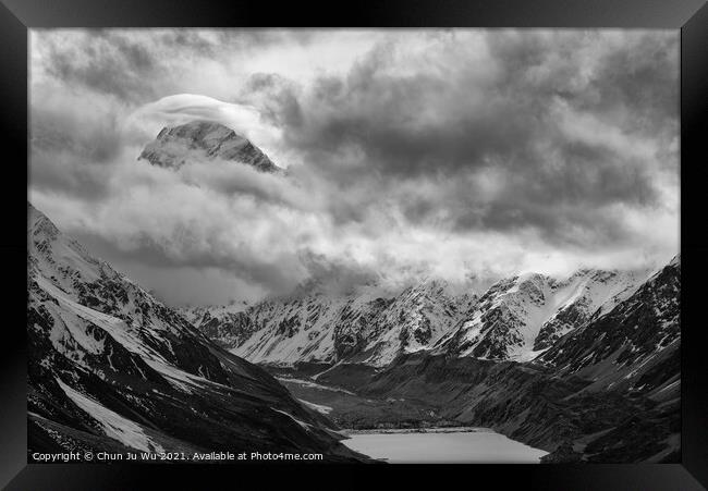 Mount Cook and Hooker Glacier, end of Hooker Valley Track, Mount Cook National Park, New Zealand (black and white) Framed Print by Chun Ju Wu