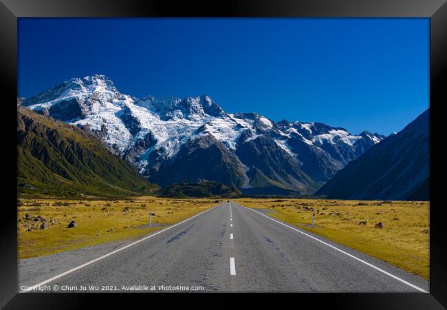 Road trip in New Zealand with snow mountains in winter Framed Print by Chun Ju Wu