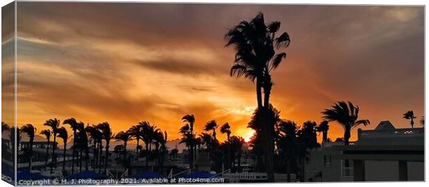 Outdoor paradise  Canvas Print by M. J. Photography