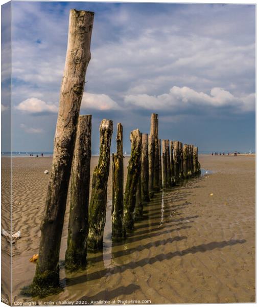 Breakwater at West Wittering  Canvas Print by colin chalkley