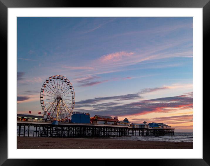Blackpool Sunset  Framed Mounted Print by Glen Allen