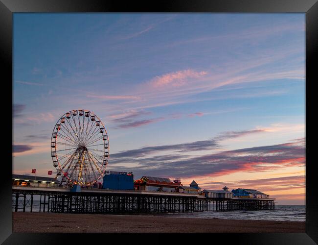 Blackpool Sunset  Framed Print by Glen Allen