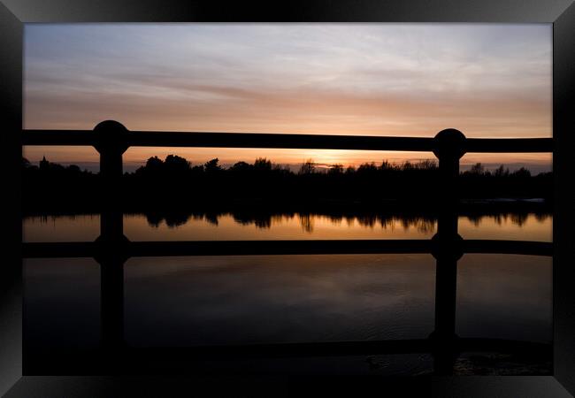 A view of a sunset Framed Print by Sam Owen