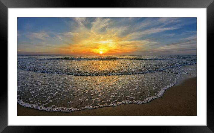 Panoramic view of picturesque sunset on the beach Framed Mounted Print by Wdnet Studio