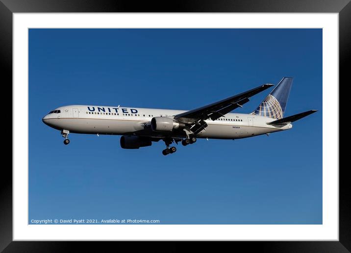  United Airlines Boeing 767 Framed Mounted Print by David Pyatt