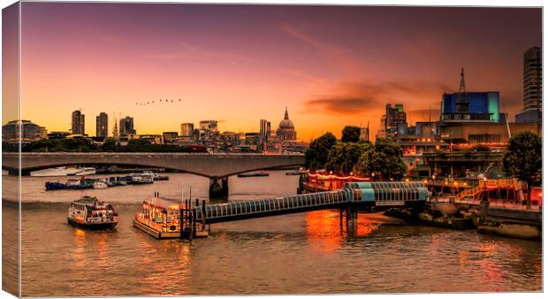 Southbank  Canvas Print by Kevin Elias