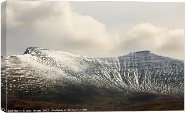 Snow on the Brecon Beacons Canvas Print by Glyn Evans