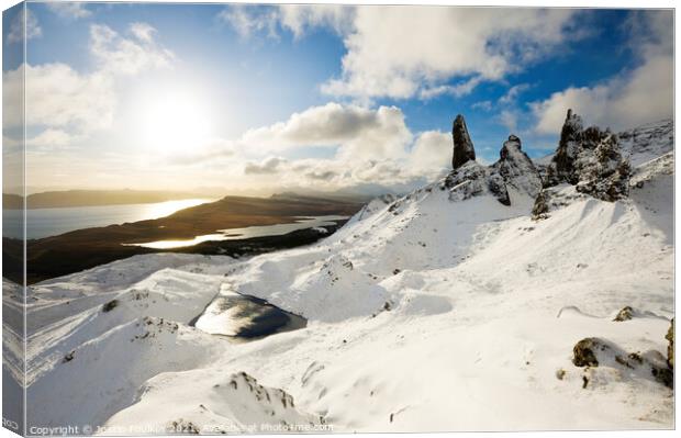 The Old Man of Storr, in winter, Skye, Scotland Canvas Print by Justin Foulkes